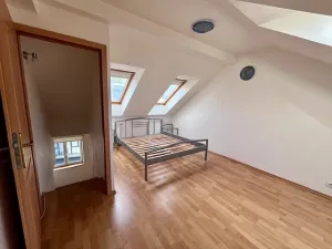 Pronájem bytu 2+kk, Praha - Libeň, V zahradách, 57 m2