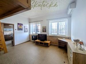 Pronájem bytu 2+1, Lužice, 53 m2