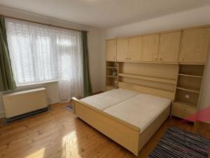 Pronájem bytu 3+1, Sušice - Sušice II, T. G. Masaryka, 75 m2