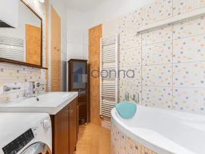 Prodej bytu 2+kk, Praha, V Horkách, 46 m2