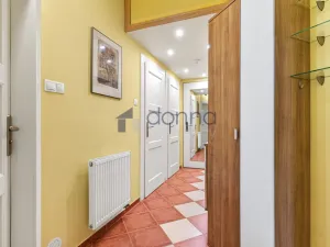 Prodej bytu 2+kk, Praha, V Horkách, 46 m2
