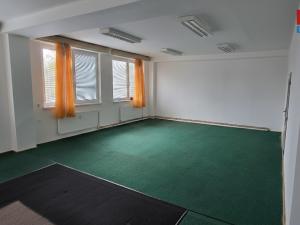 Pronájem kanceláře, Kestřany, 123 m2