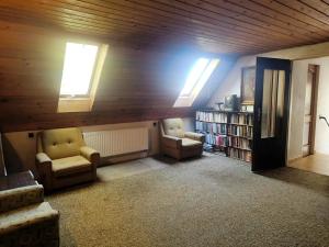 Prodej rodinného domu, Hostěrádky-Rešov, 216 m2