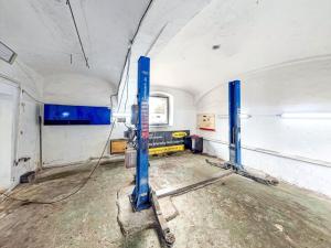 Pronájem výrobních prostor, Pardubice - Zelené Předměstí, Jana Palacha, 211 m2