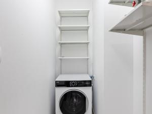 Pronájem bytu 2+kk, Praha - Uhříněves, Karla Guta, 49 m2