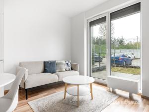 Pronájem bytu 2+kk, Praha - Uhříněves, Karla Guta, 49 m2