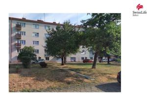 Pronájem bytu 2+kk, Praha - Malešice, Černokostelecká, 35 m2