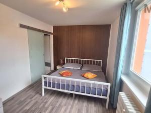 Prodej bytu 4+1, Teplice - Prosetice, Na konečné, 82 m2