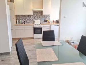 Prodej bytu 4+1, Teplice - Prosetice, Na konečné, 82 m2