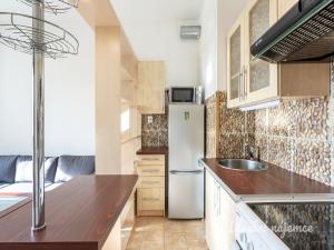 Pronájem bytu 1+kk, Praha - Hlubočepy, Silurská, 27 m2