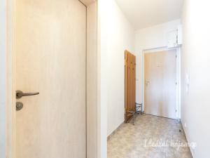 Pronájem bytu 1+kk, Praha - Hlubočepy, Silurská, 27 m2