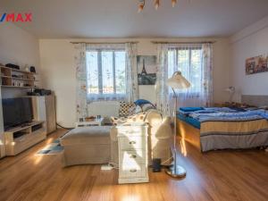 Pronájem bytu 1+kk, Hradec Králové - Nový Hradec Králové, Mrštíkova, 55 m2