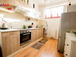 Pronájem bytu 1+kk, Hradec Králové - Nový Hradec Králové, Mrštíkova, 55 m2