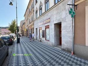 Pronájem obchodního prostoru, Nejdek, náměstí Karla IV., 120 m2