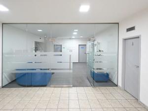 Pronájem kanceláře, Praha - Prosek, Litvínovská, 101 m2