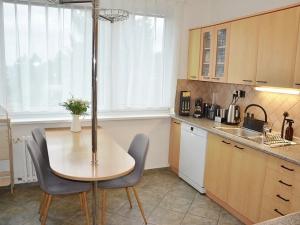 Pronájem bytu 4+1, Praha - Modřany, Petržílova, 93 m2