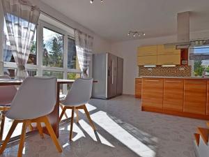 Pronájem rodinného domu, Praha - Stodůlky, Pod viaduktem, 380 m2