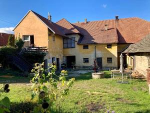 Prodej rodinného domu, Bratronice, 376 m2