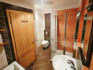 Pronájem bytu 2+kk, Praha - Holešovice, Jankovcova, 70 m2