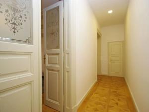 Pronájem bytu 2+1, Praha - Nové Město, Bolzanova, 92 m2