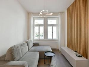 Pronájem bytu 2+kk, Praha - Vršovice, Na spojce, 42 m2