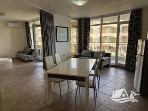 Prodej bytu 1+kk, Aheloy, Bulharsko, 67 m2