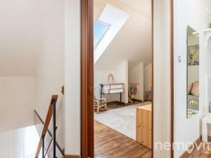 Prodej bytu 3+1, Unhošť, V Zahradách, 74 m2