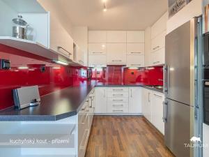 Prodej bytu 3+kk, Jinočany, Mirešická, 68 m2