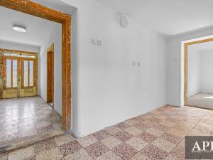 Prodej rodinného domu, Lopeník, 181 m2