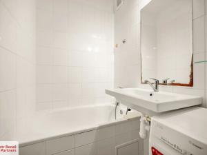 Pronájem bytu 2+kk, Praha - Stodůlky, Bašteckého, 44 m2