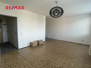 Pronájem bytu 1+kk, Kladno, Vít. Nezvala, 33 m2