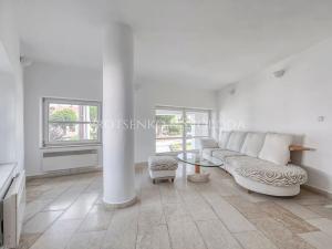 Prodej kanceláře, Křižanov, Benešovo náměstí, 530 m2