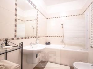 Pronájem bytu 3+1, Praha - Vinohrady, Mánesova, 111 m2