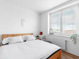 Pronájem bytu 2+kk, Praha - Vinohrady, U Zvonařky, 60 m2