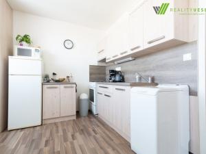 Pronájem bytu 1+1, Hodonín, Národní třída, 33 m2