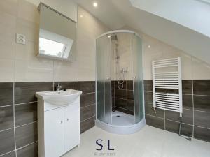 Pronájem bytu 1+kk, Mimoň, Nádražní, 29 m2