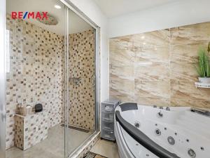 Prodej vily, České Velenice, Komenského, 247 m2