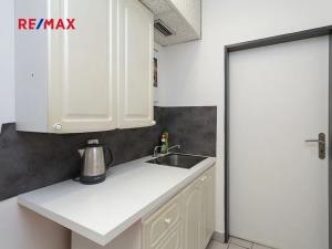 Pronájem ordinace, Praha - Nusle, Hradeckých, 62 m2
