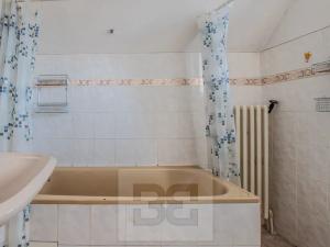 Prodej rodinného domu, Hrobce, Hlavní, 238 m2