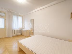 Pronájem bytu 3+1, Praha - Nové Město, Ke Karlovu, 90 m2