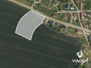 Prodej podílu pole, Dobrovice, 3296 m2