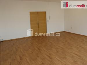 Pronájem kanceláře, Břeclav, náměstí T. G. Masaryka, 35 m2