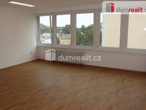 Pronájem kanceláře, Břeclav, náměstí T. G. Masaryka, 35 m2