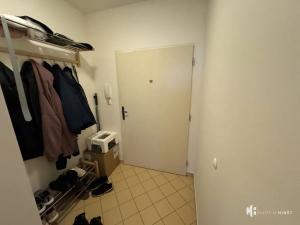 Pronájem bytu 2+kk, Praha - Hostavice, U Hostavického potoka, 55 m2