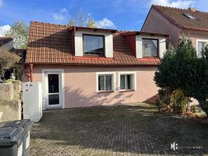 Pronájem bytu 1+kk, Praha - Dubeč, Starodubečská, 19 m2