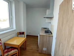 Pronájem bytu 2+kk, Cheb, Dragounská, 39 m2