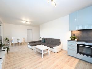 Pronájem bytu 3+kk, Praha - Vysočany, Oktábcových, 97 m2