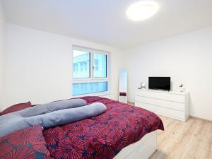 Pronájem bytu 3+kk, Praha - Vysočany, Oktábcových, 97 m2