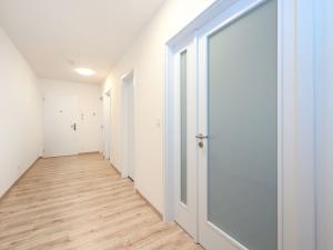 Pronájem bytu 3+kk, Praha - Vysočany, Oktábcových, 97 m2