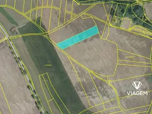 Prodej podílu pole, Křemže, 1559 m2